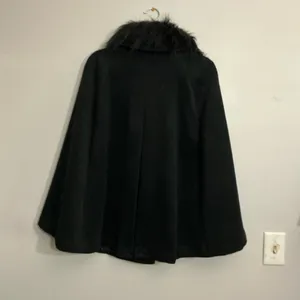 Crown & Ivy Black Faux Fur Collar Cape Coat Size S thumbnail 2