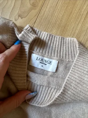 Lounge Crewneck Sweater in Cream thumbnail 4