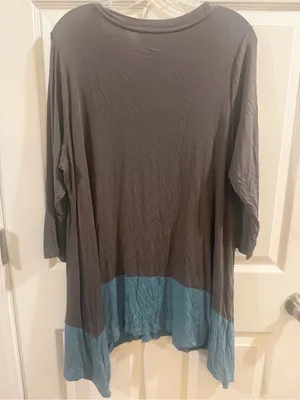 LOGO by Lori Goldstein 1X Colorblock Tunic Top with Pockets thumbnail 4