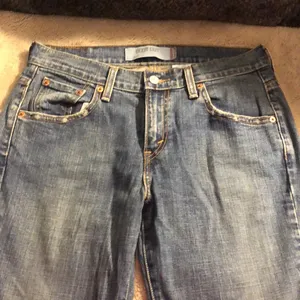 Levi’s 515 Boot Cut Jeans, size 6 thumbnail 2