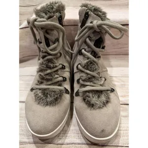 Kenneth Cole REACTION Women's Hum Along Faux Fur Bootie Alpine Lace Boot 8.5 thumbnail 3
