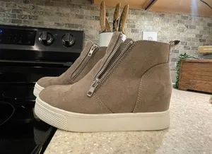 Time & Tru Booties thumbnail 2