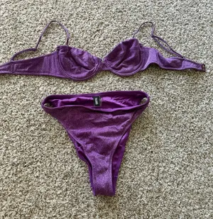 Triangl Bikini Set Swimsuit thumbnail 1
