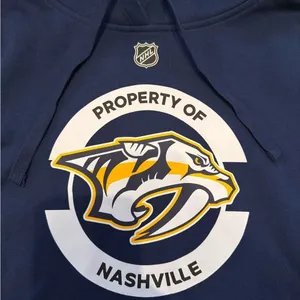 NWT Fanatics Women's Nashville Predators AP Pro Secondary Hoodie thumbnail 3