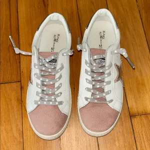 Vintage Havana White and Blush Pink Sneakers thumbnail 2