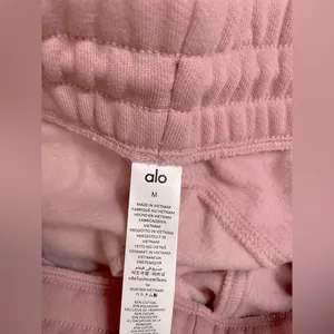 ALO Yoga NWOT Make Waves Sweatpants Sunset Pink Tonal Special Edition color M thumbnail 10