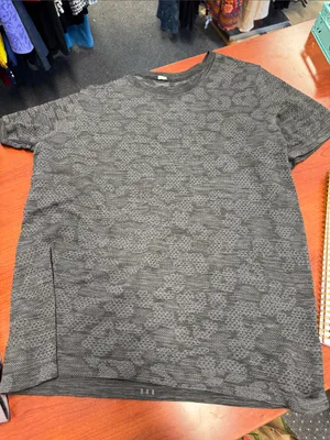 Lululemon tee size 8 // 081433 thumbnail 1