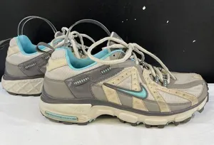 Nike Air Alvord Series Womens Grey Trail Running Snekaers Size 10 SKU 6525 thumbnail 1