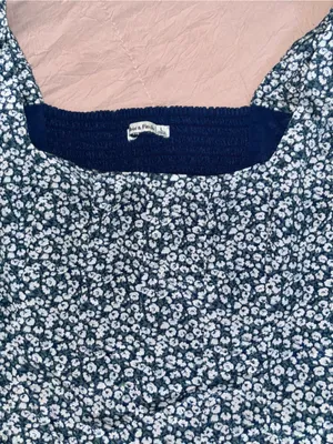 Abercrombie & Fitch Navy and White Floral Square-Neck Puff Sleeve Top thumbnail 3
