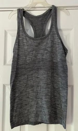 Lululemon Grey‎ Swiftly Tank Top Size 4 EUC thumbnail 1