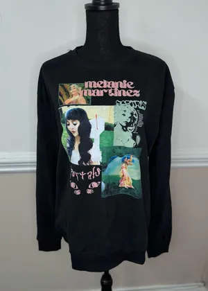 Melanie Martinez Graphic Crewneck Sweatshirt Size Large thumbnail 1