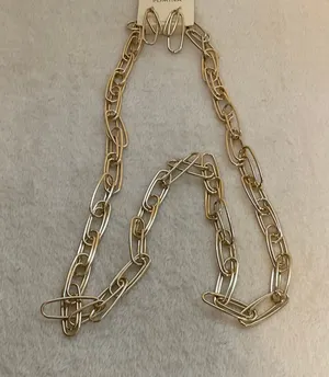 Pomina Necklace &Earrings Gold thumbnail 1