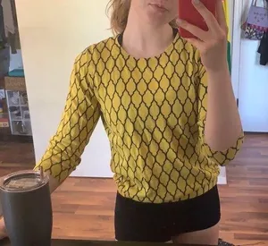 Ann Taylor Yellow sweater thumbnail 1