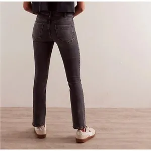 Free People We The Free Jeans Sz 25 Black‎ Faded Low Maintenance Mid Rise Crop Boot Cut Boho thumbnail 2