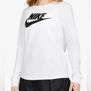 NWT Nike Women’s White Long Sleeve Spellout Tee T-Shirt Size‎ Medium thumbnail 1