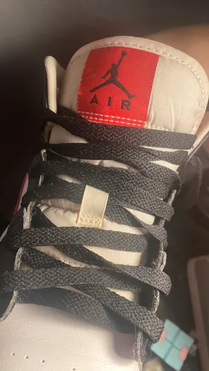 Nike Air Jordan 1 Mid thumbnail 12
