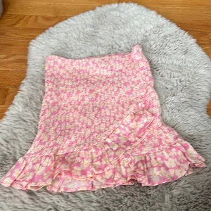 Zara Pink Floral Print Mini Skirt NWT XS thumbnail 4