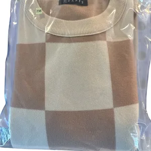 Elegant Checkered Sweater thumbnail 8
