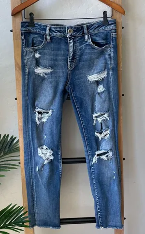 American Eagle Outfitters Distressed Medium Blue Jegging Crop Skinny Jeans thumbnail 1