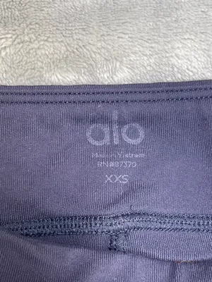 ALO Yoga Navy Mid Rise Performance Leggings Pilates Gym Training Outdoor XXS thumbnail 4