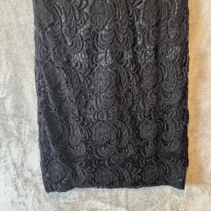 THEIA Lace Sz‎ 10 Floral Silk Blend Knee Length Dress Black Women's thumbnail 3