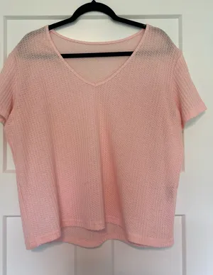 Pink top thumbnail 1