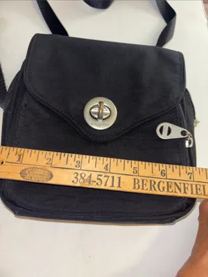 Baggallini Black Nylon Crossbody Lots Of Compartments Adjustable Strap Preloved thumbnail 10