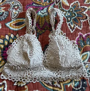 Aerie Lace Bralette thumbnail 1