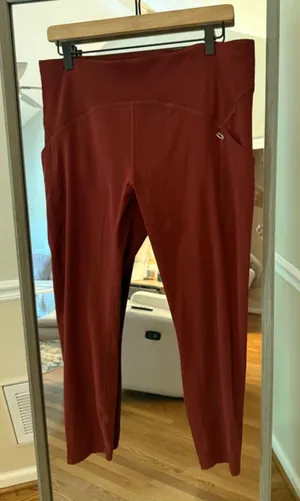 Women's Lululemon Red Leggings Size 14 thumbnail 1