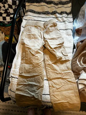 Abercrombie Cargo Pants thumbnail 3