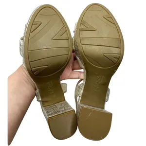 LifeStride Lucky Gold Metallic Platform Block Heel Sandals 6M Champagne thumbnail 9