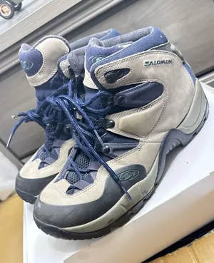 Salomon vintage Contragrip Women's Hiking Boots Size 9 thumbnail 1