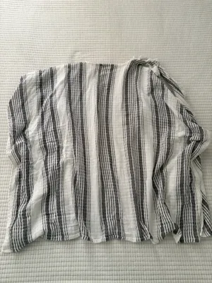 aerie Black and White Striped Open Kimono thumbnail 2
