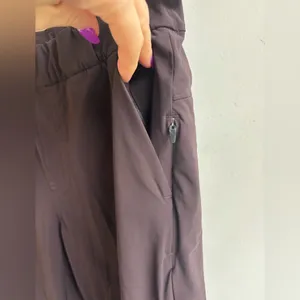 Vuori‎ Miles Ankle Pant medium athleisure workout yoga streetwear techwear thumbnail 6