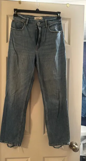 Abercrombie Ankle Straight Ultra High-Rise thumbnail 1