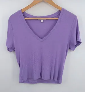 Beyond Yoga take the plunge purple ribbed v neck cropped tee women’s L thumbnail 1