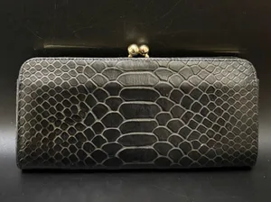 Vintage HOBO International Black Embossed Croc Leather Kiss-lock Clutch Wallet thumbnail 1