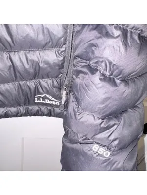 L.L.Bean $270 Ultralight 850 Woman’s XL black quilted puffer jacket Warm thumbnail 4