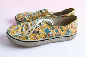VANS x Liberty of London Alice in Wonderland Sneakers Size Women’s 7.5 thumbnail 1