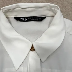 Zara White Button Down Blouse Blue Braided Tweed Trim‎ Gold Button Small thumbnail 3