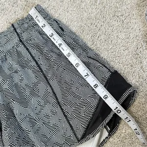 Lululemon Women’s Hotty Hot Shorts Pull On 4” Lined in Seawheeze Size 6 thumbnail 11