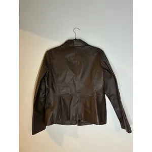 Kim Rogers Womens M Brown 100% Leather Button Front Blazer Jacket Lined Classic thumbnail 4