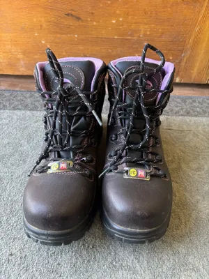 Women's Avenger Composite Toe WP Hiker Work Boot 7123 - size 8.5 thumbnail 8