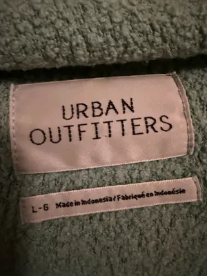 Urban Outfitters Quarter-Zip Hoodie thumbnail 3
