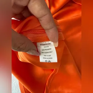 ASTR The Label Orange One Shoulder Top M Satin thumbnail 6