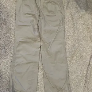 Tan Old Navy straight leg capri pants #tanpants thumbnail 2