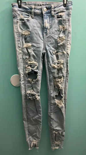 American Eagle Ripped Skinny Jeans thumbnail 1