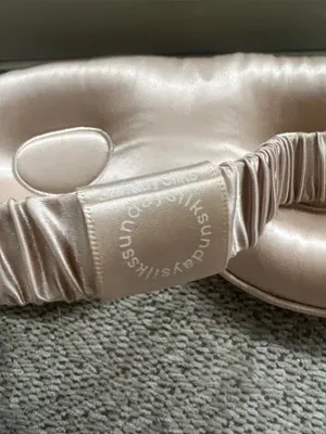 Sunday Satin Eye Mask in Champagne thumbnail 2