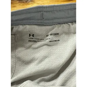 Under Armour Heat Gear Loose Shorts Women’s Size Med Grey‎ Running Sporty Active thumbnail 8