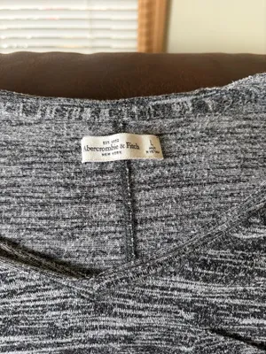 Abercrombie Tee shirt thumbnail 6